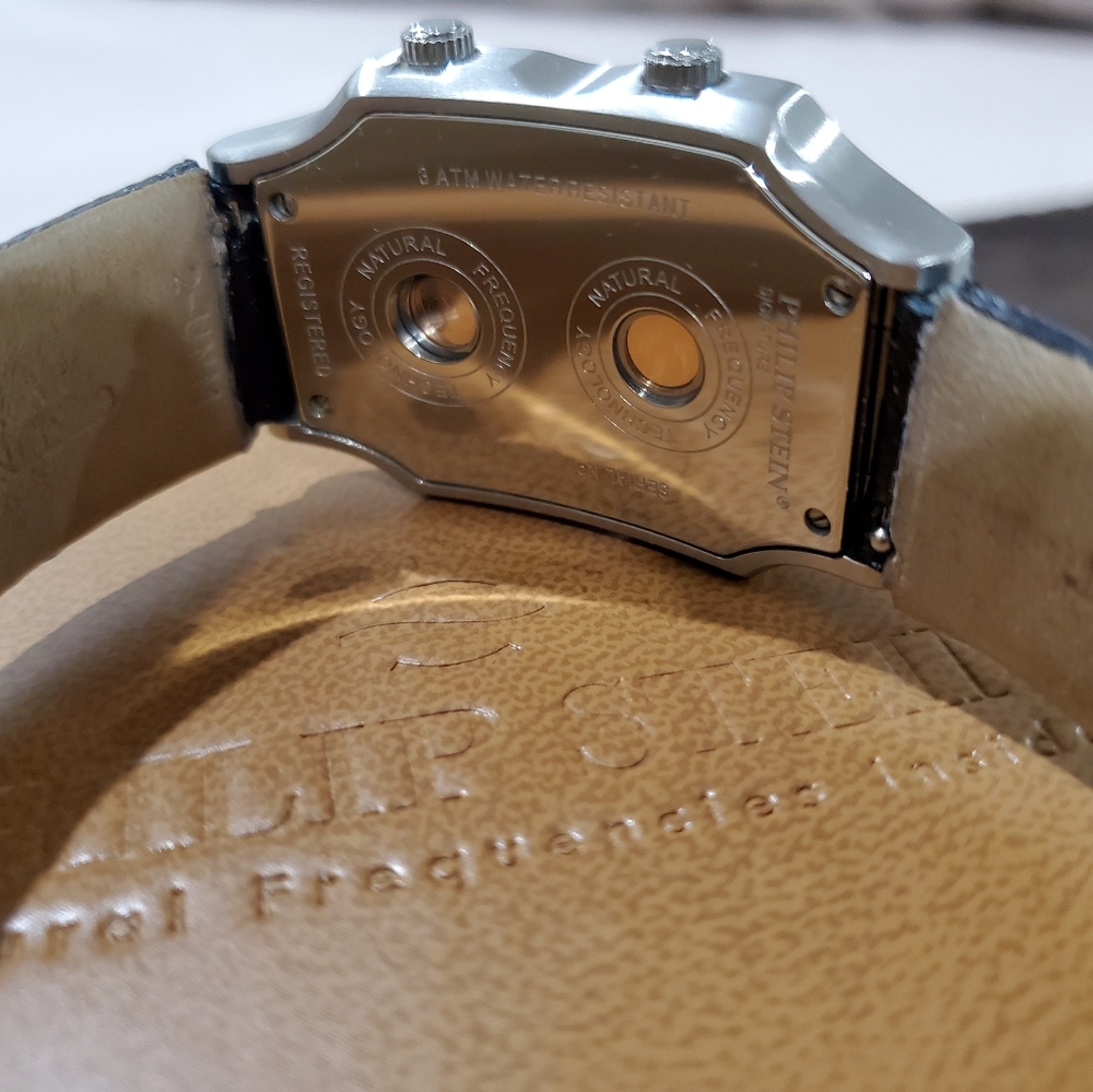 Watch - Picture 10 of 16